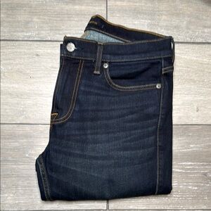 Abercrombie and Fitch Men's Dark Blue Skinny Jeans (with Stretch)